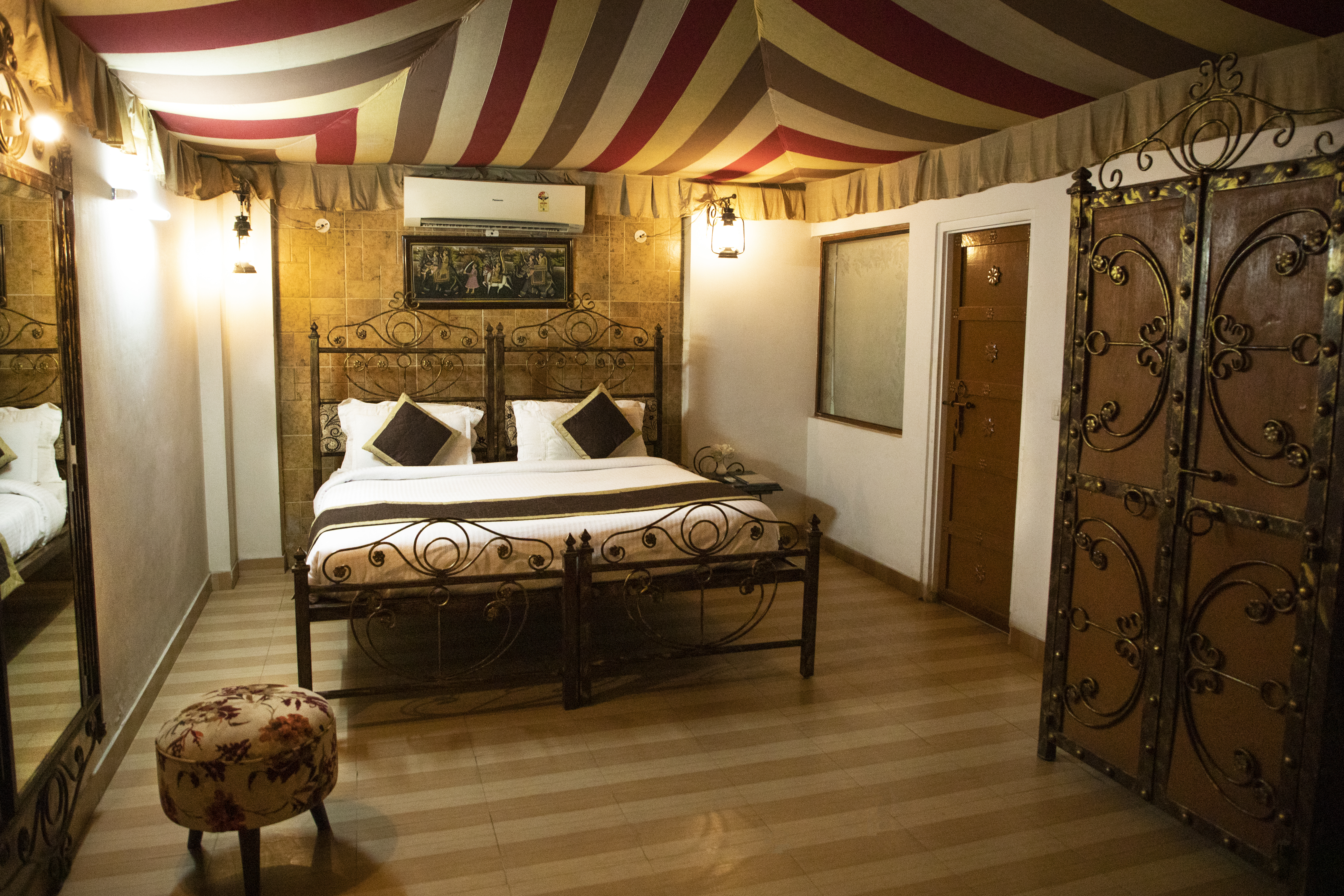 cottage room